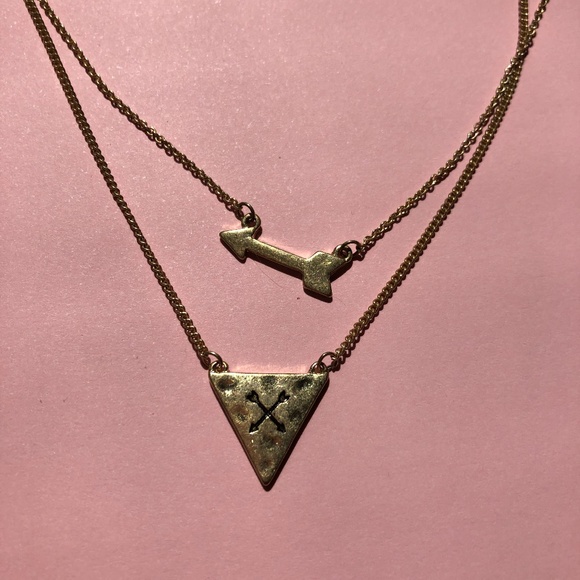 Layered Arrow Necklace - Picture 4 of 5